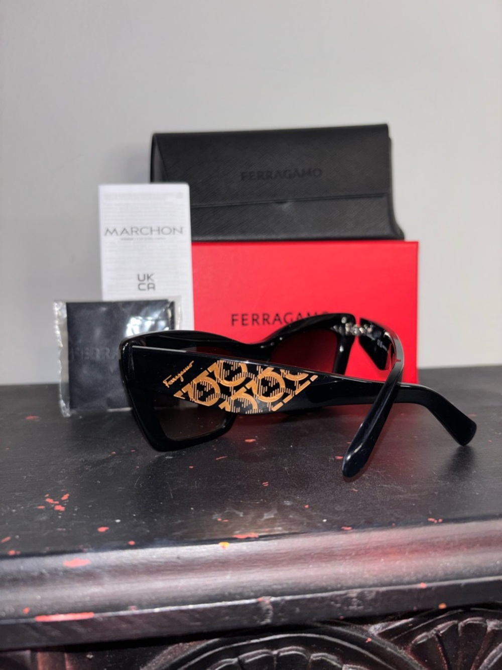 Salvatore Ferragamo SF929SN Black Cateye Sunglasses in Case NWT - Picture 2 of 5